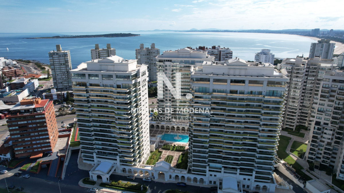 style="height:120px;object-fit:cover;"