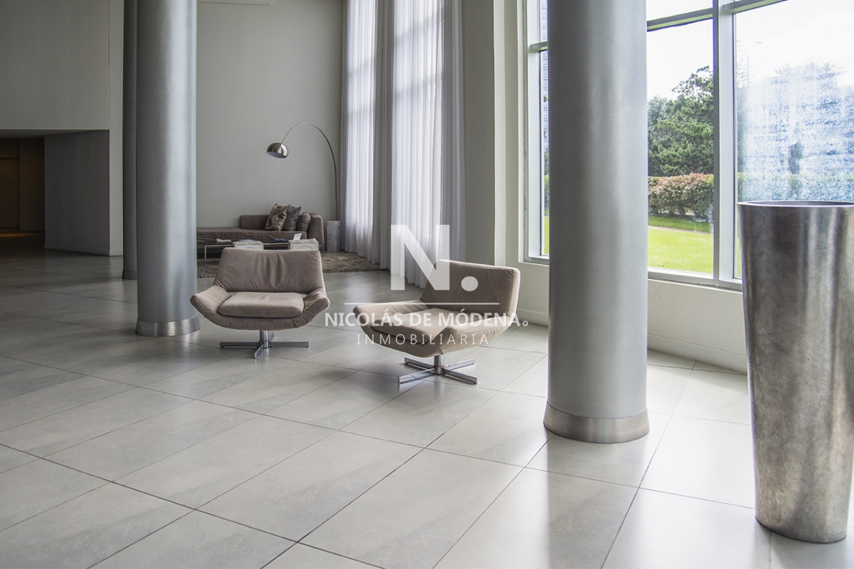 style="height:120px;object-fit:cover;"