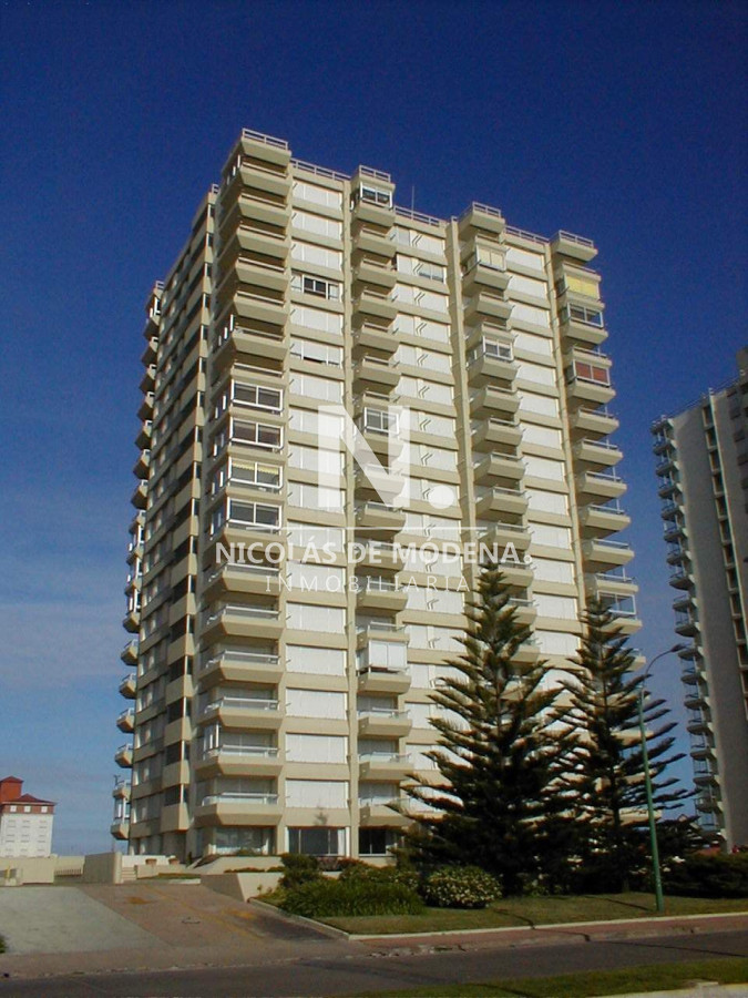 style="height:120px;object-fit:cover;"