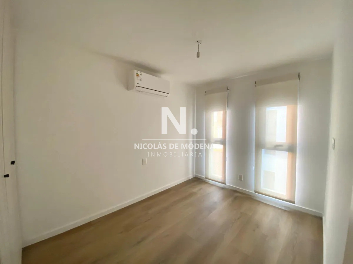 style="height:120px;object-fit:cover;"