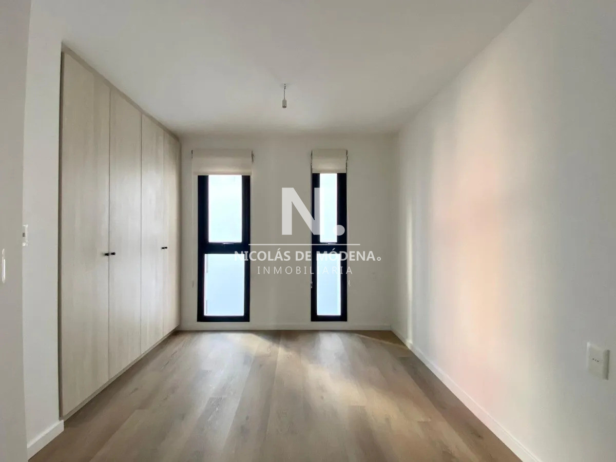 style="height:120px;object-fit:cover;"