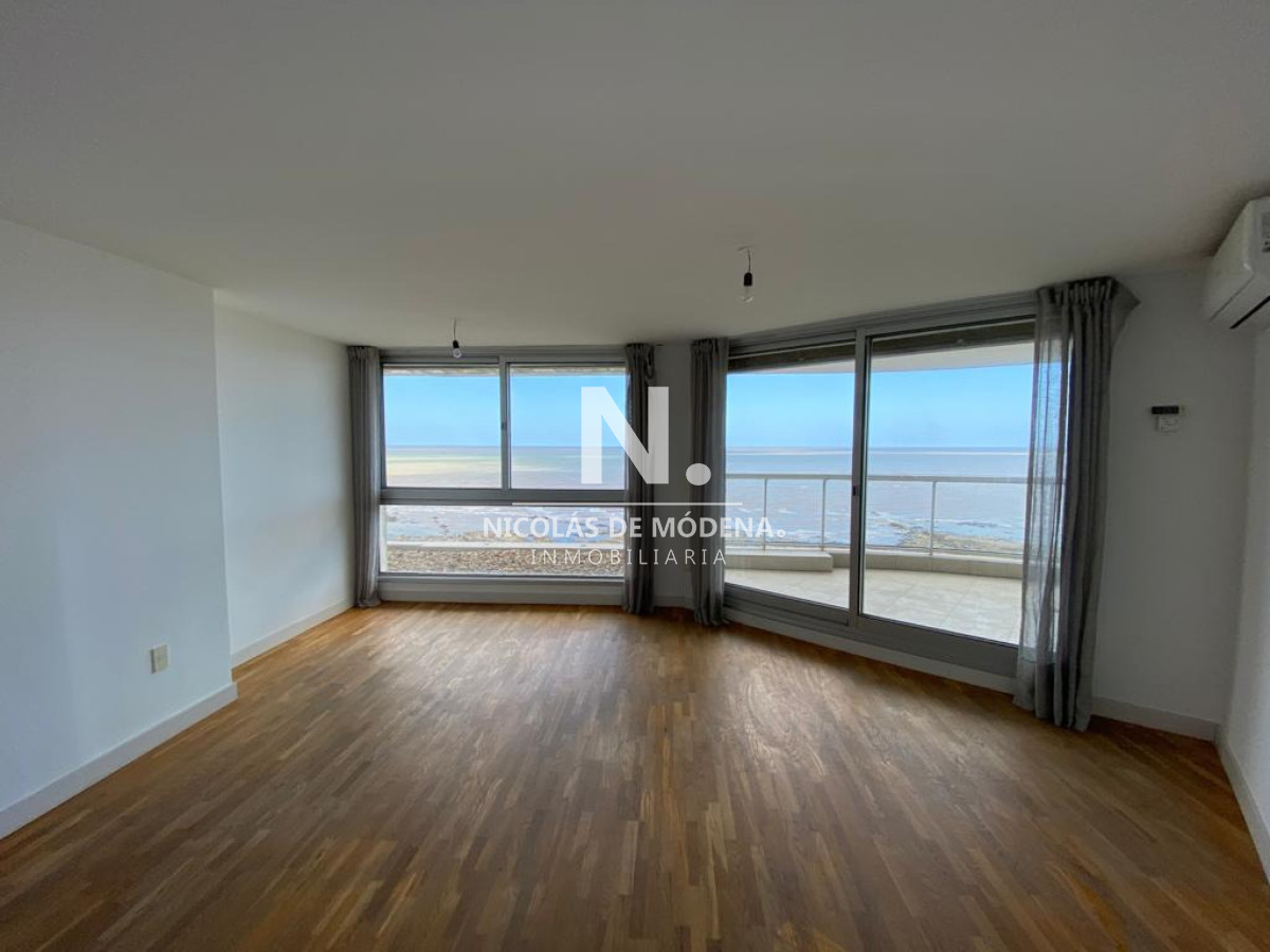 style="height:120px;object-fit:cover;"