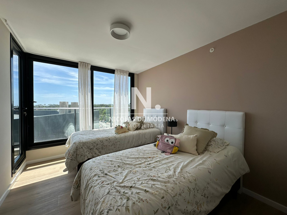 style="height:120px;object-fit:cover;"