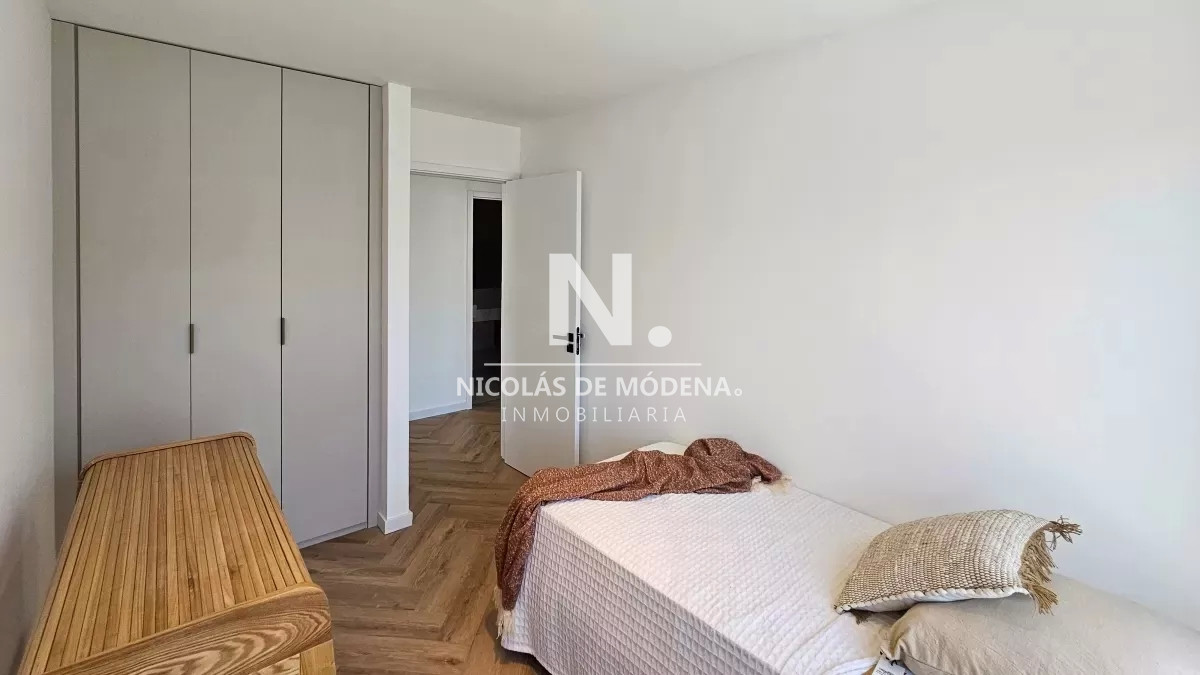 style="height:120px;object-fit:cover;"