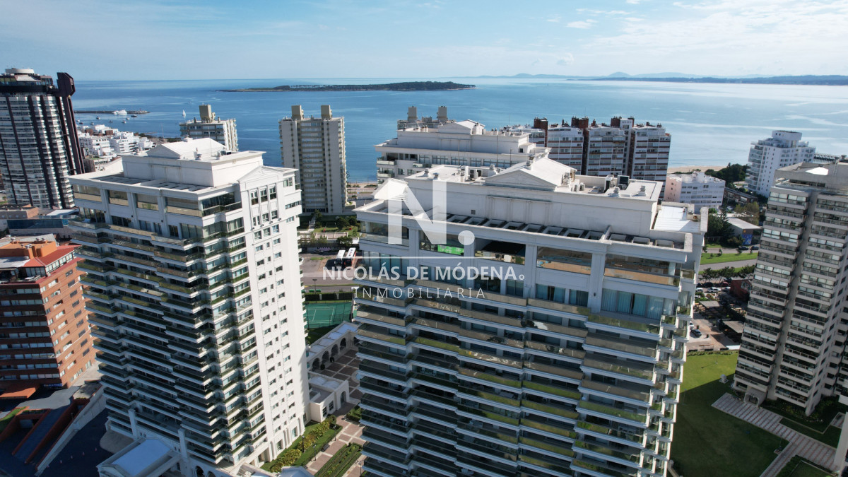 style="height:120px;object-fit:cover;"