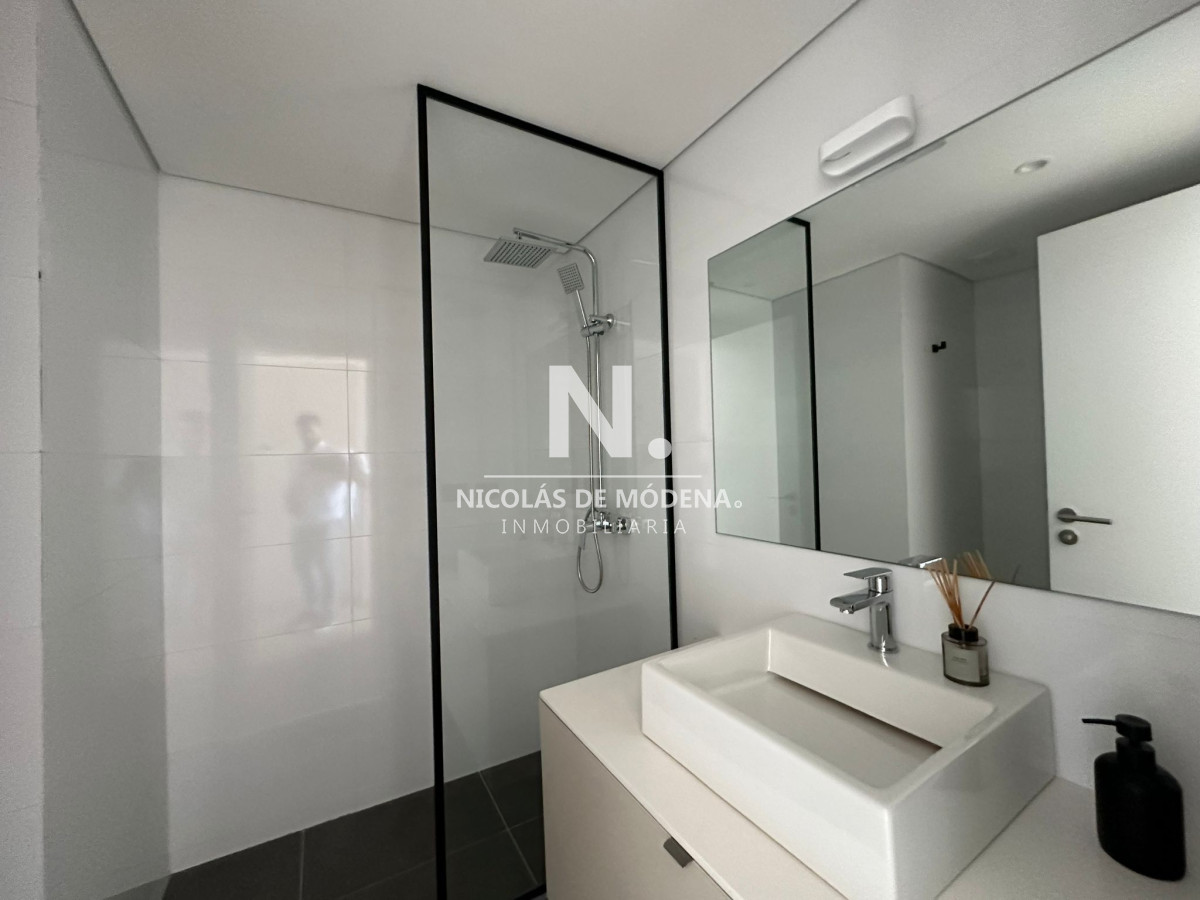 style="height:120px;object-fit:cover;"