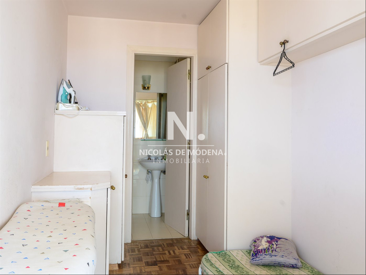 style="height:120px;object-fit:cover;"