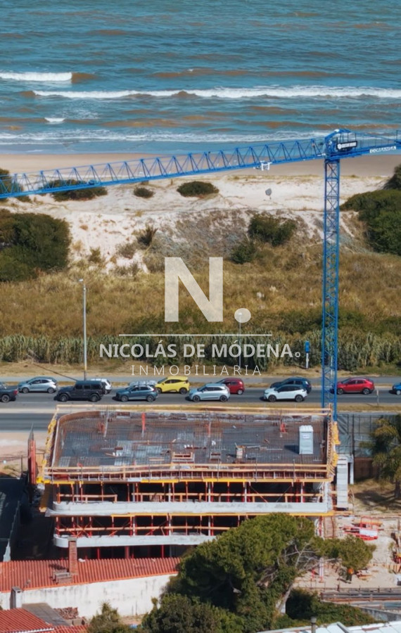 style="height:120px;object-fit:cover;"