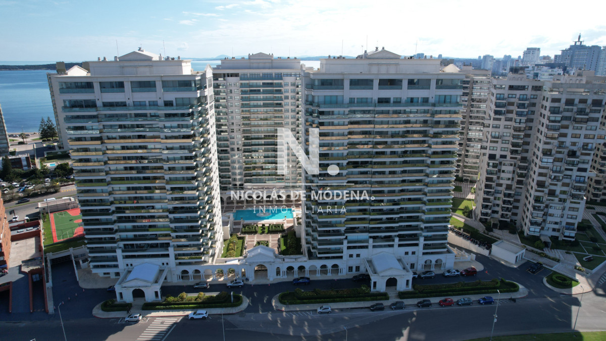 style="height:120px;object-fit:cover;"