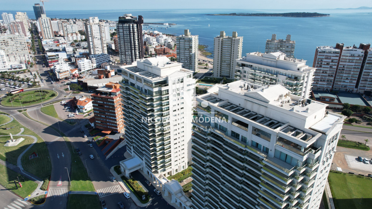 style="height:120px;object-fit:cover;"