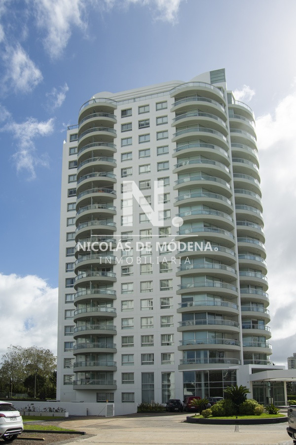 style="height:120px;object-fit:cover;"