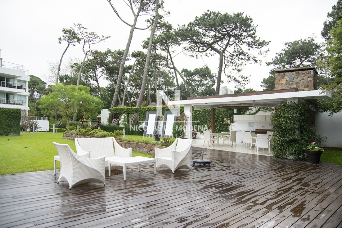 style="height:120px;object-fit:cover;"
