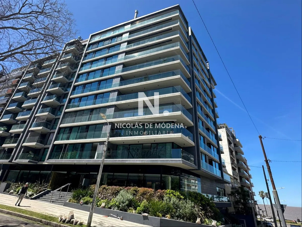 style="height:120px;object-fit:cover;"