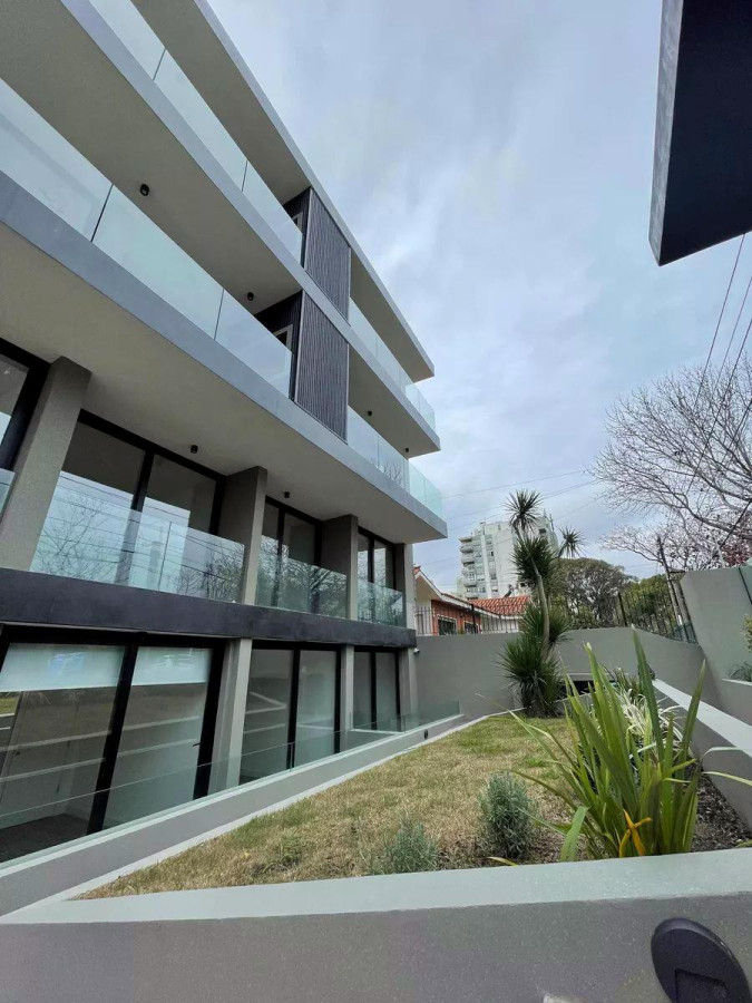 Emprendimientos y Edificios - Nicólas de Módena Inmobiliaria
