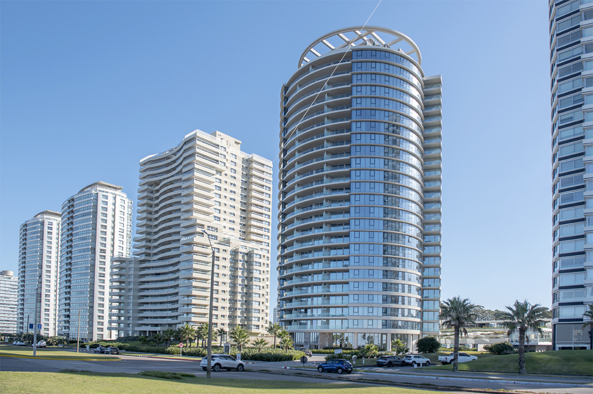 Emprendimientos y Edificios - Nicólas de Módena Inmobiliaria
