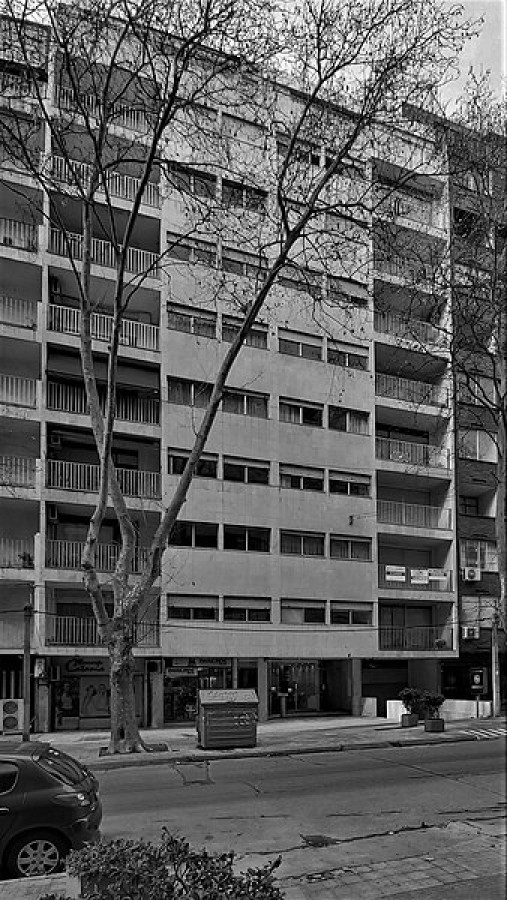 Emprendimientos y Edificios - Nicólas de Módena Inmobiliaria