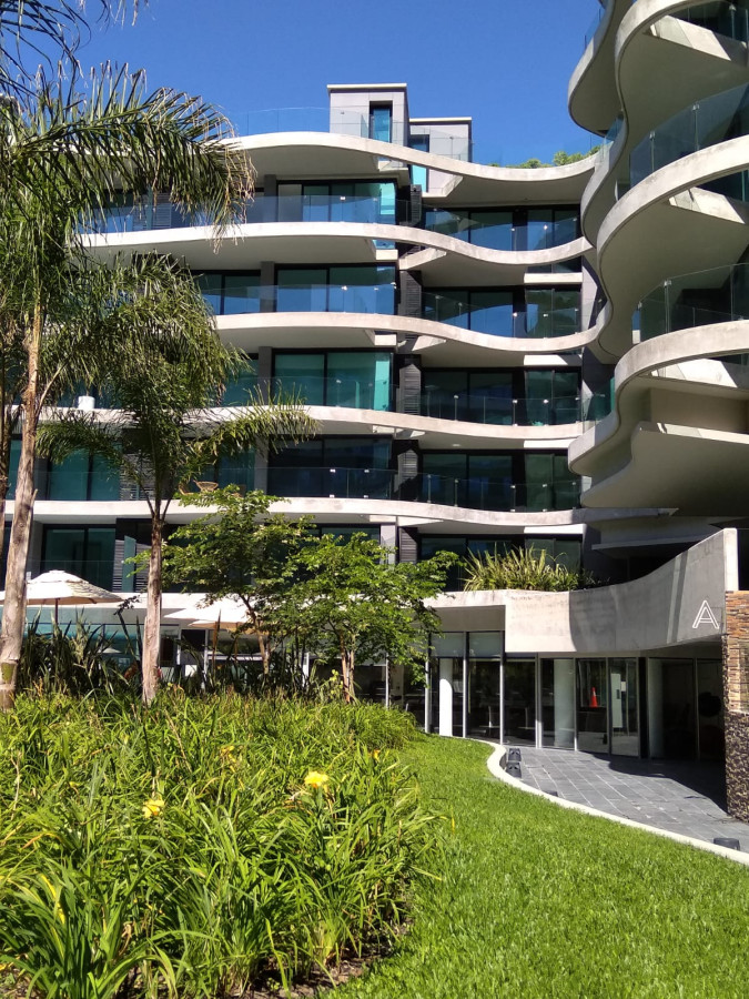 Emprendimientos y Edificios - Nicólas de Módena Inmobiliaria