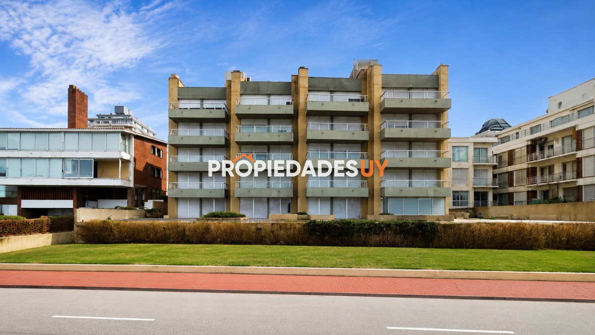 Edificio Arrecifes Punta del Este