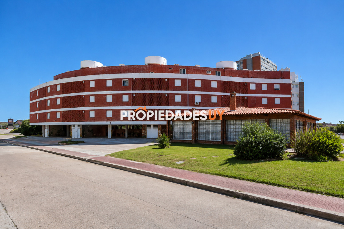 Edificio Pine Beach Punta del Este