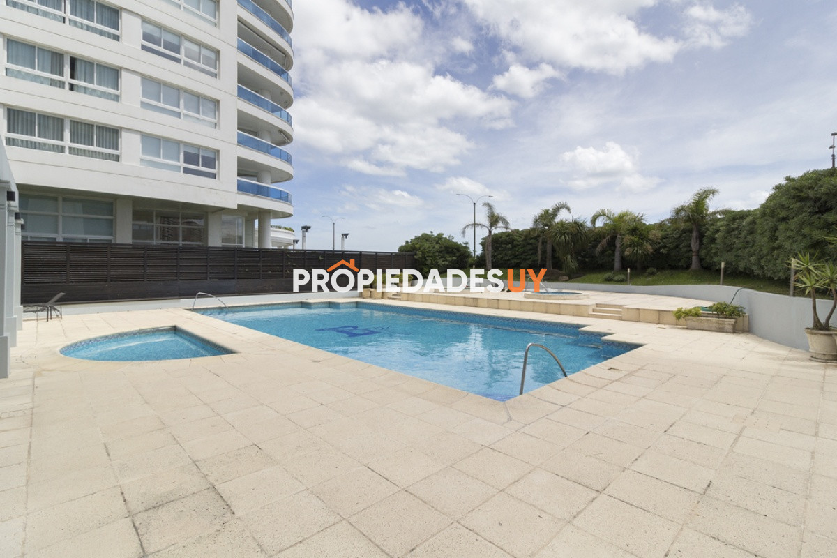Edificio Beverly Tower Punta del Este