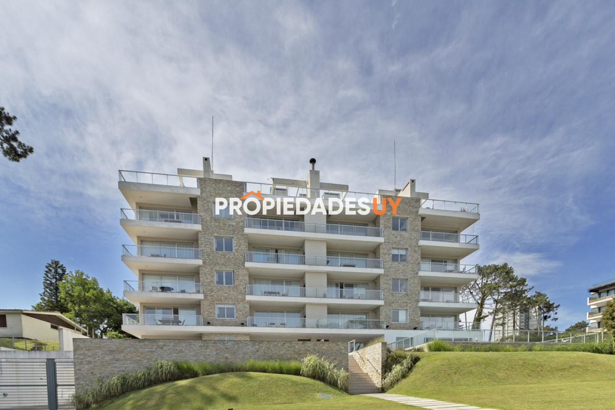 Edificio Emerald Punta del Este