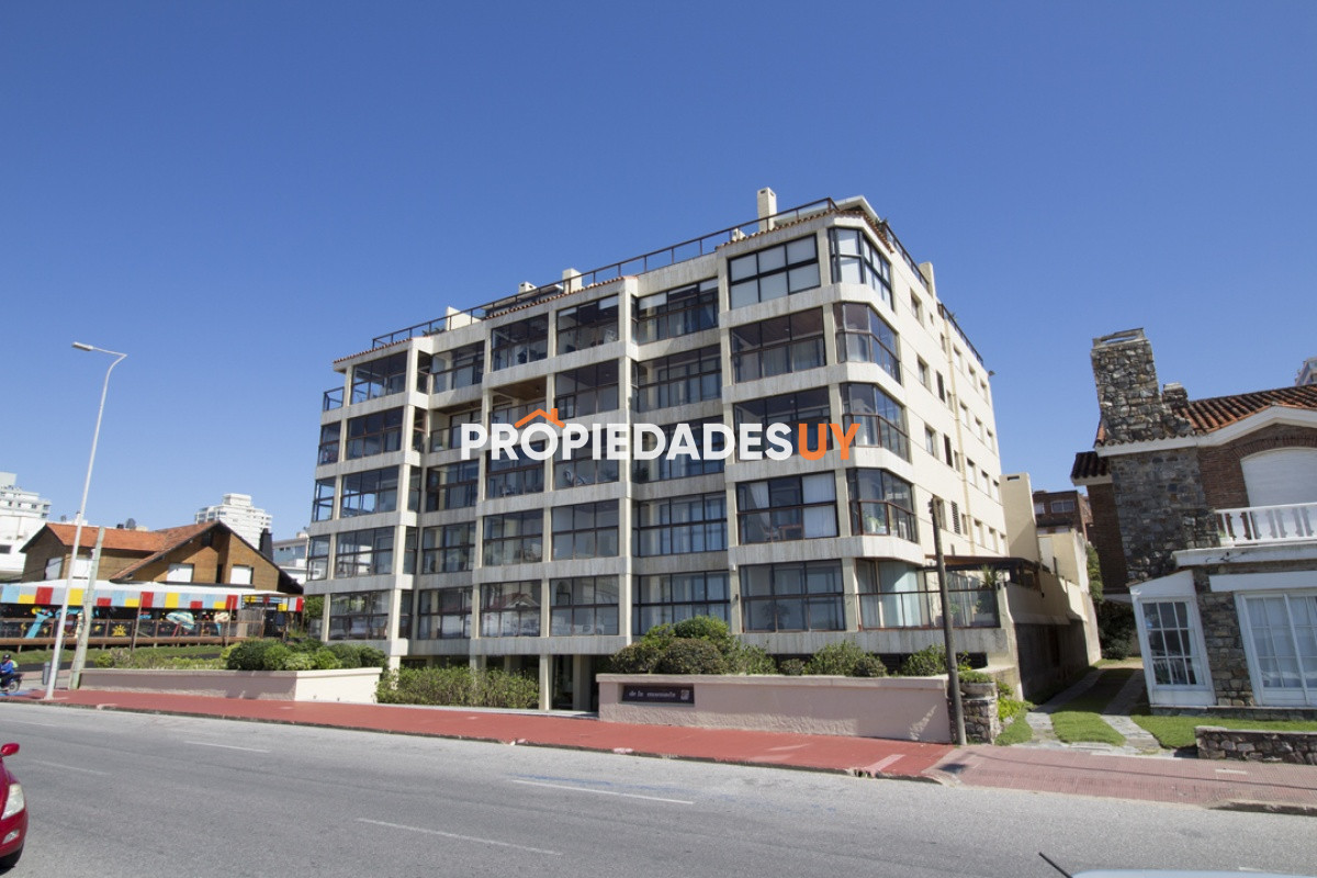 Edificio De La Ensenada Punta del Este