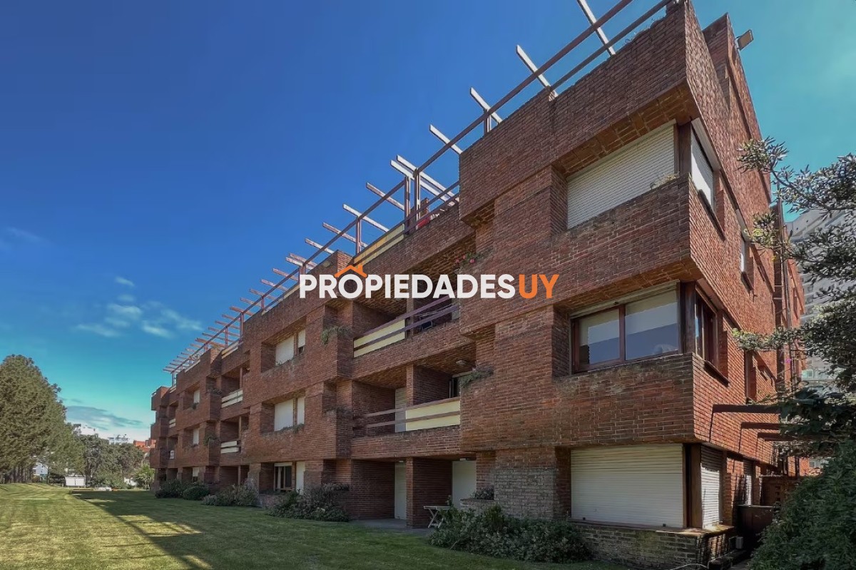 Edificio Panorama I - II - III Punta del Este