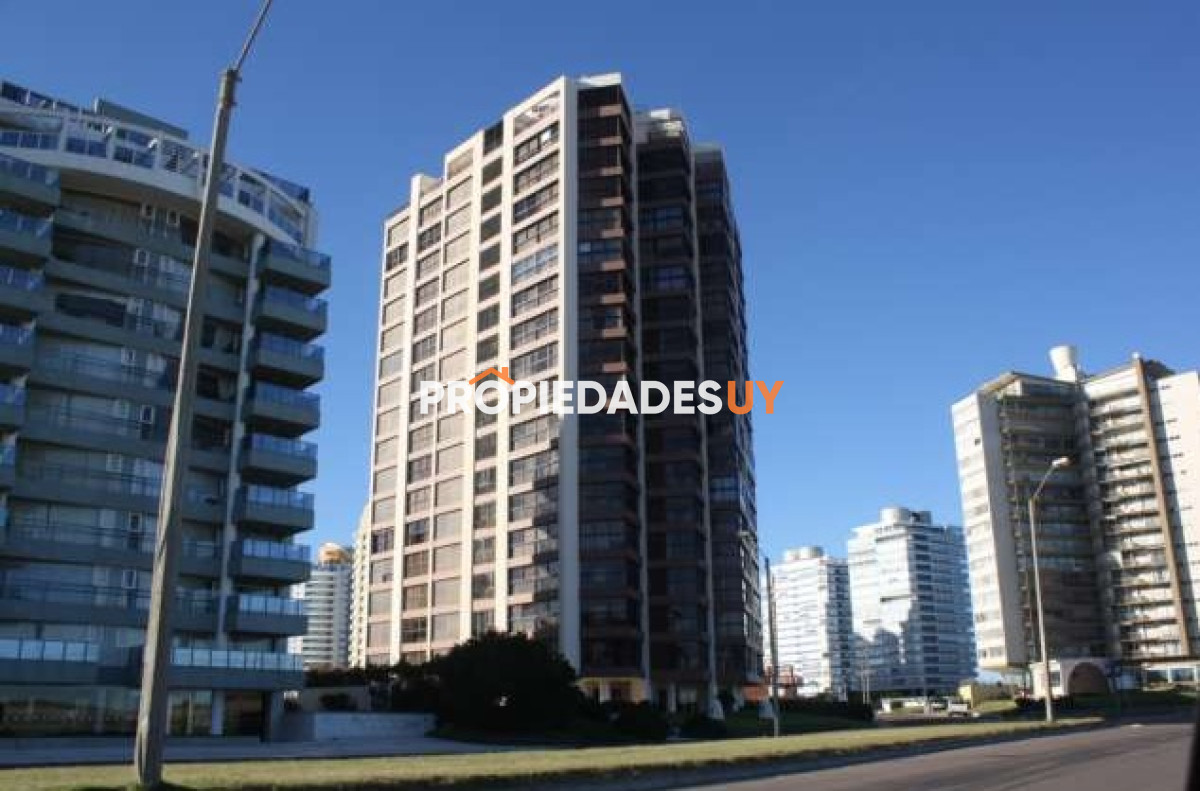 Edificio Torre Cristal Punta del Este