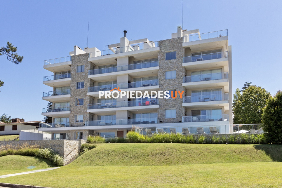 Edificio Emerald Punta del Este
