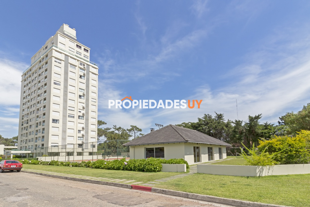Edificio Doce Lunas Punta del Este