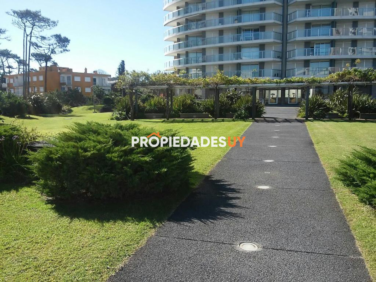 Edificio Sea and Forest Punta del Este