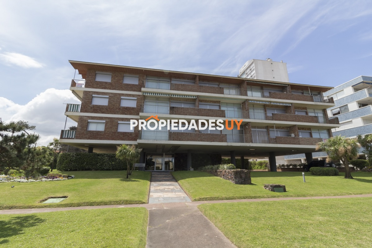 Edificio Costanero Punta del Este
