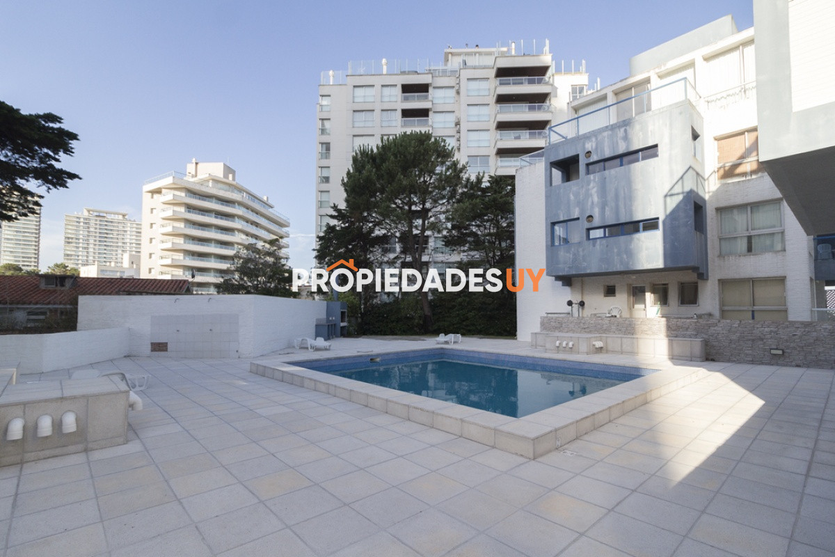 Edificio Altos de la Brava Punta del Este