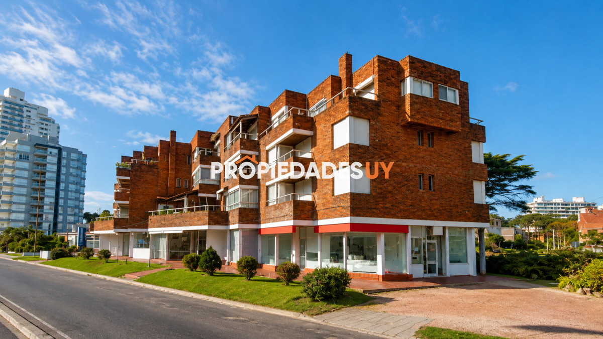 Edificio Coq Hardi Punta del Este