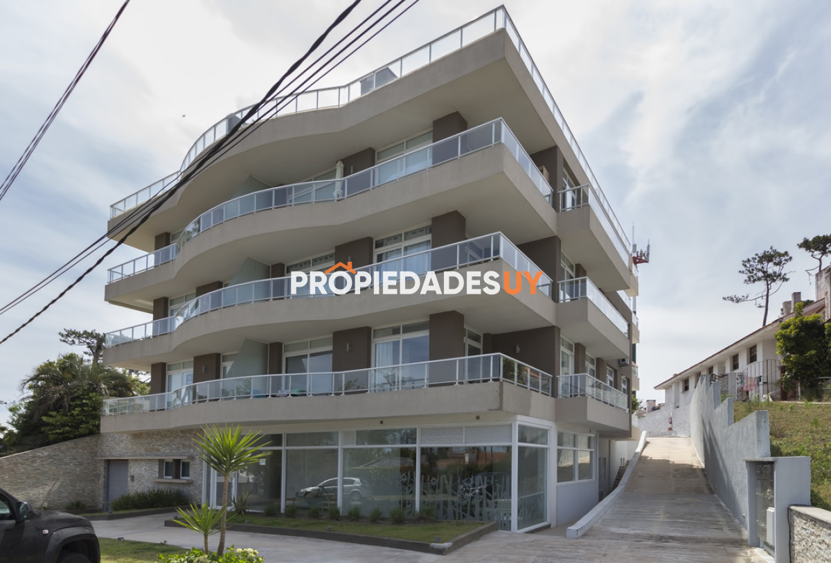 Edificio Tango jardin Punta del Este
