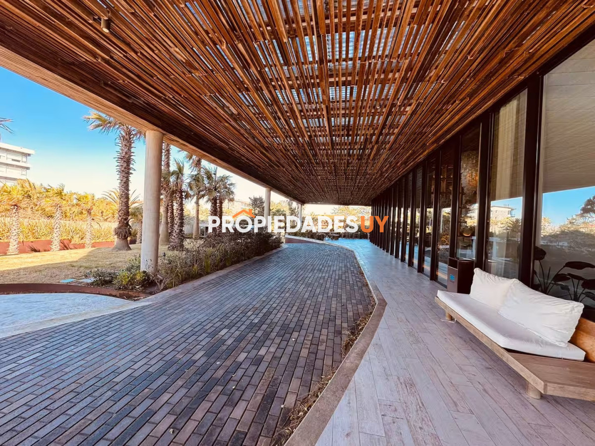 Surfside Village Punta del Este