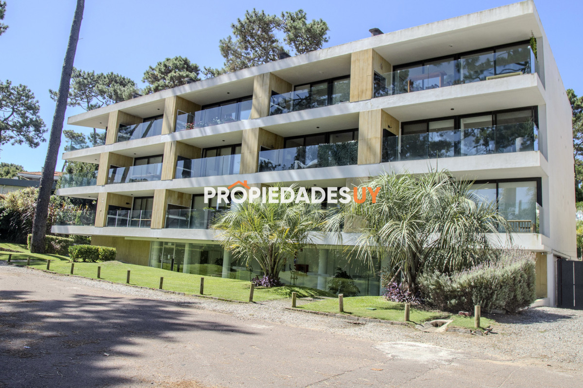  Daluis Punta del Este