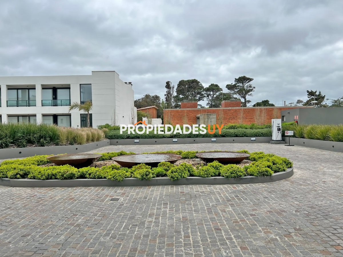 Paramount Tower Punta del Este