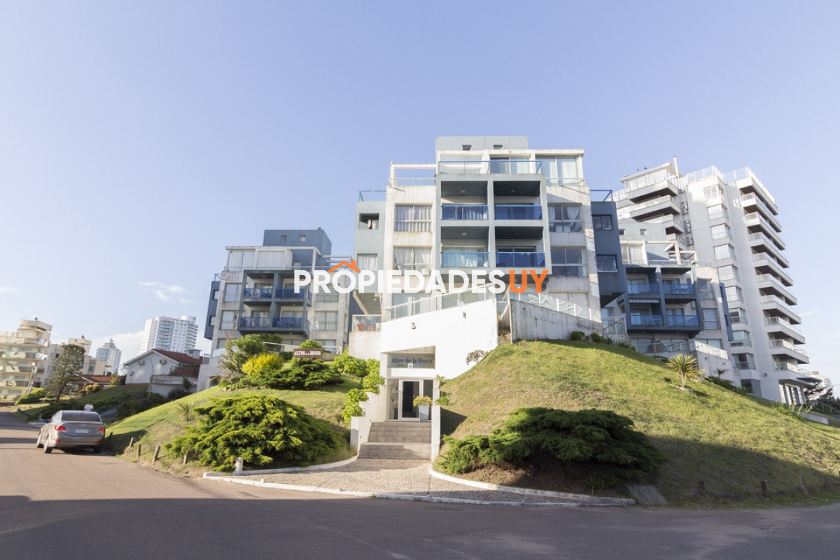 Edificio Altos de la Brava Punta del Este