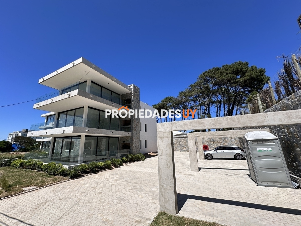 BRAVA KEY Punta del Este
