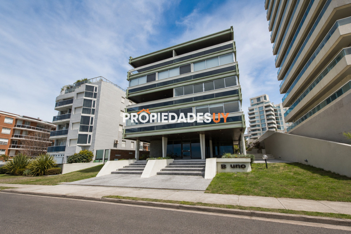 Edificio B Uno Punta del Este