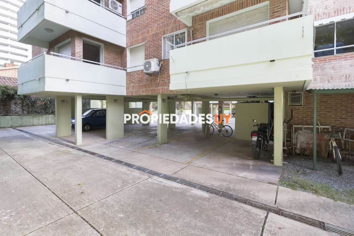 Edificio Mburucuya Punta del Este