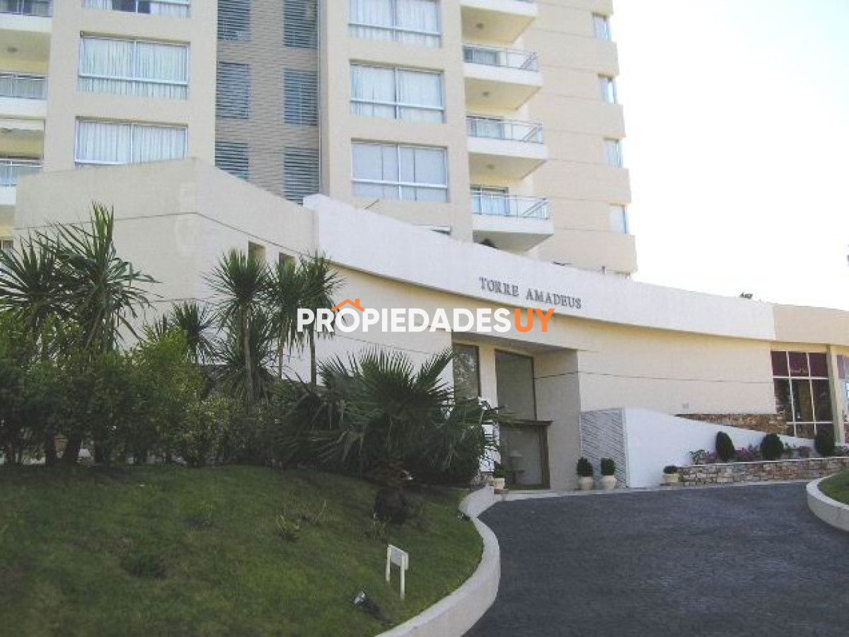 Edificio Amadeus Punta del Este