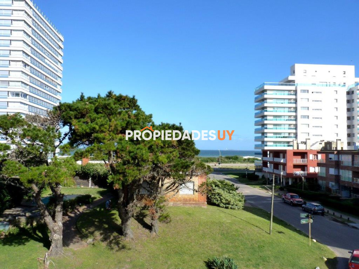 Edificio Altos de la Brava Punta del Este