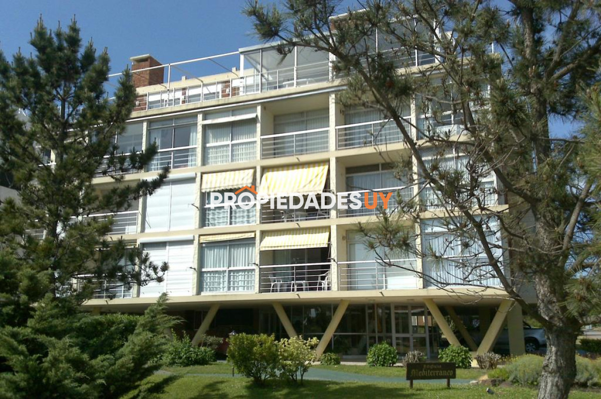 Edificio Mediterráneo Punta del Este