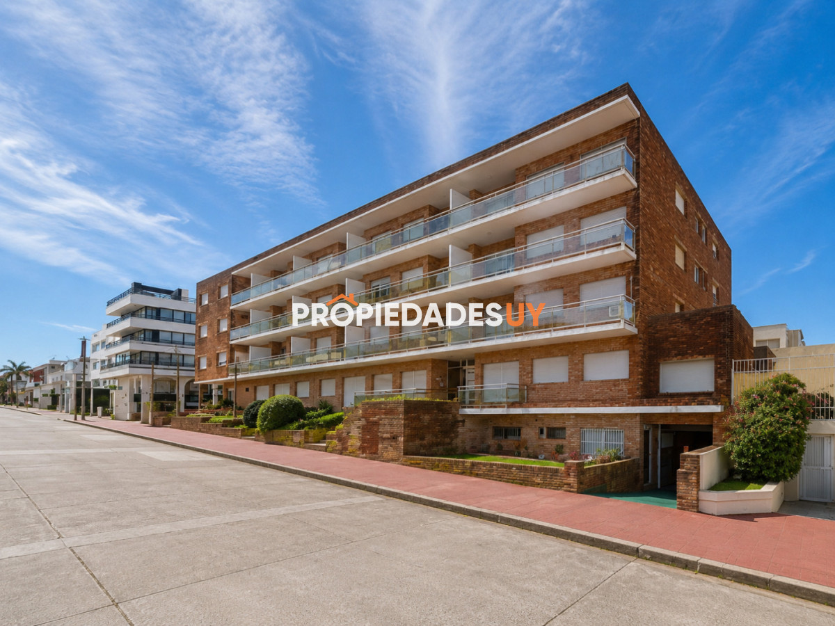 Edificio Costa Brava Punta del Este