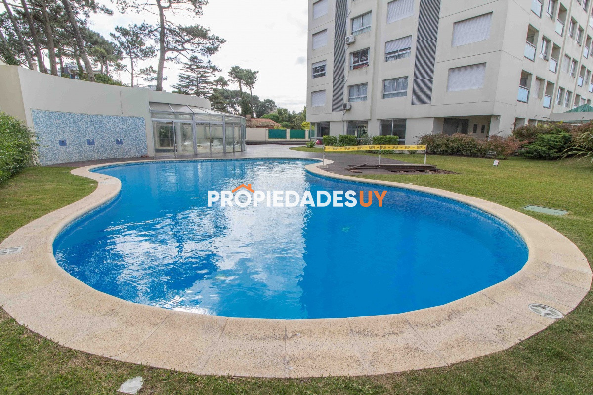 Edificio Doce Lunas Punta del Este