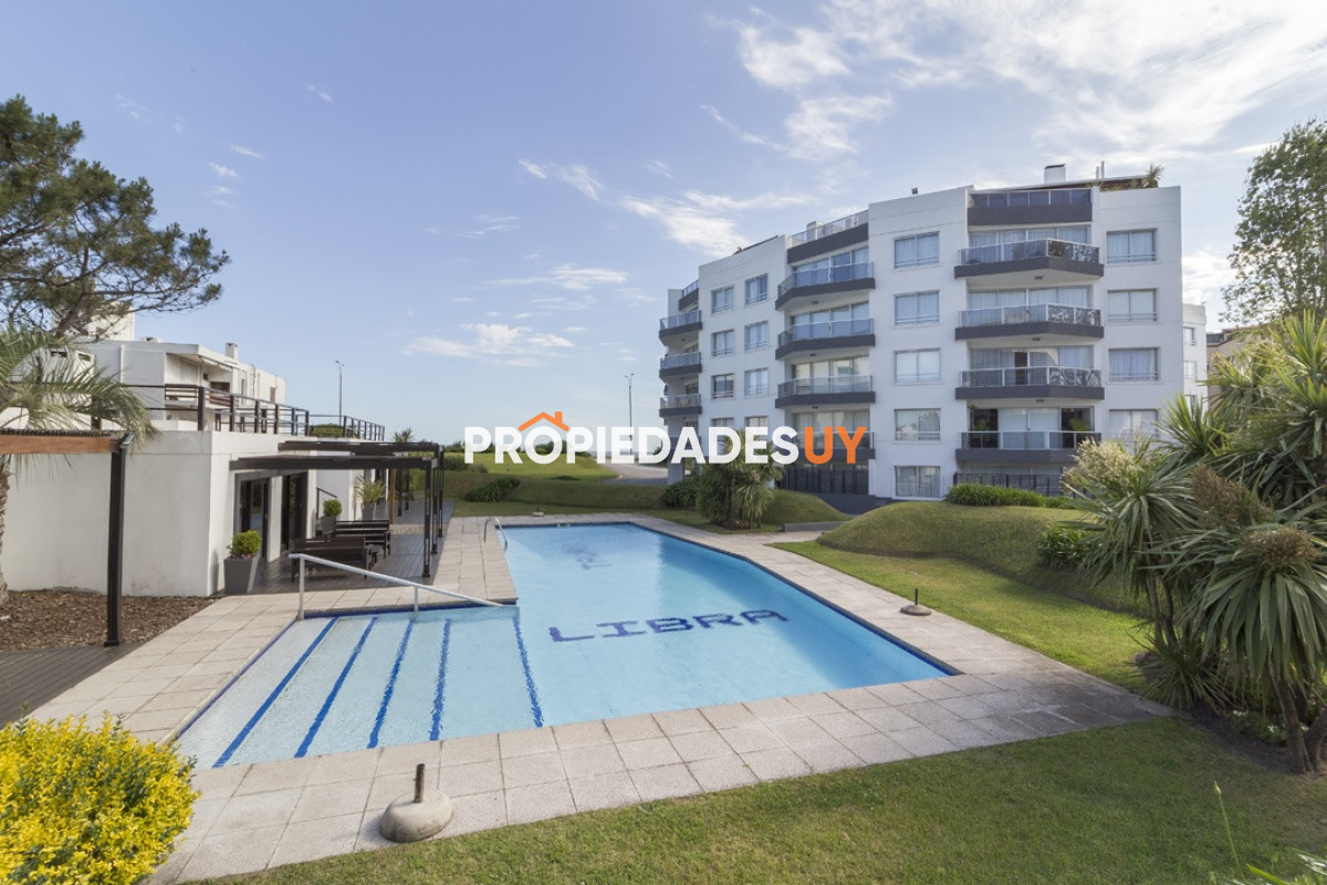 Edificios Tauro y Libra Punta del Este
