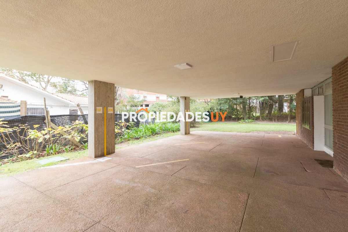 Edificio camaro Punta del Este