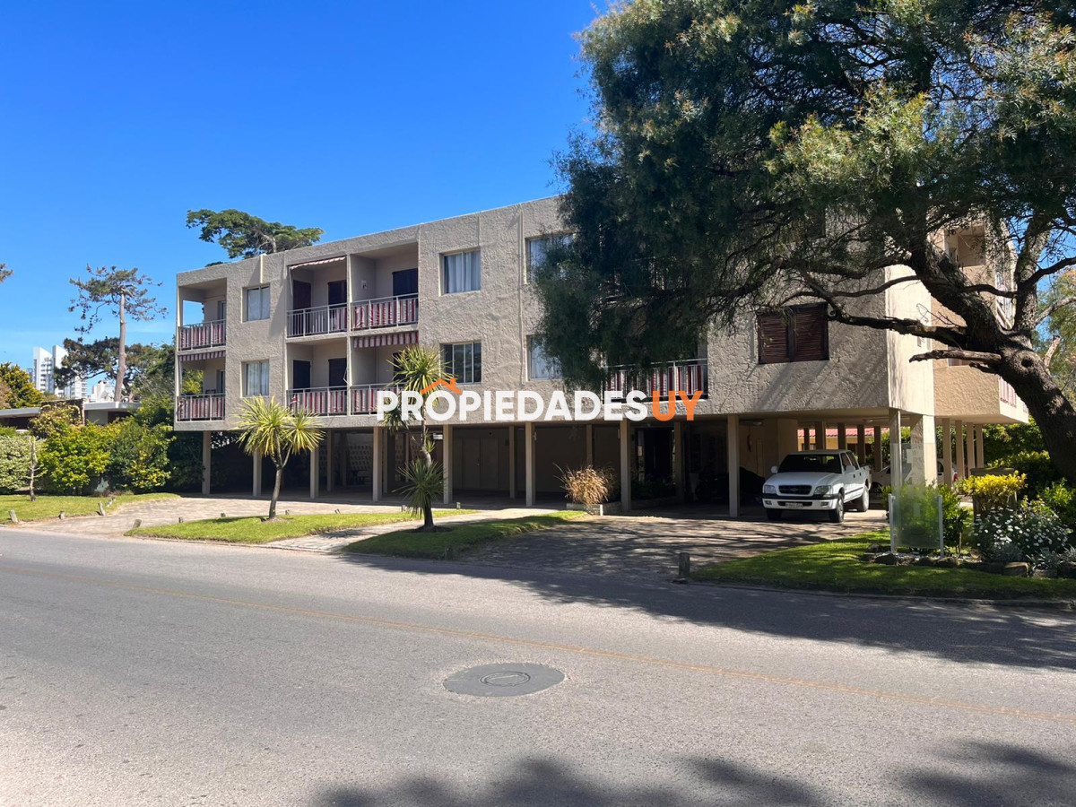 Edificio Paris Punta del Este